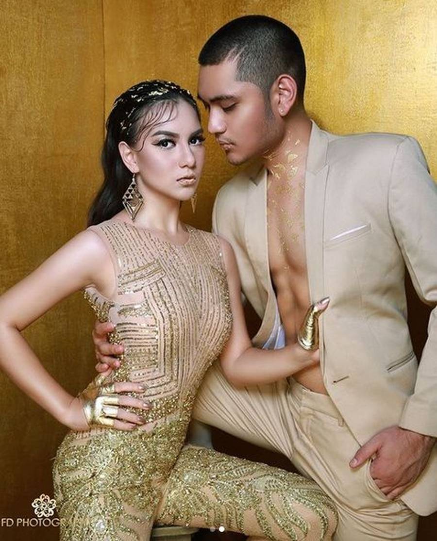 Goldie Couple! Mesranya Irish Bella dan Abraham Goldie Couple! Mesranya Irish Bella dan Abraham