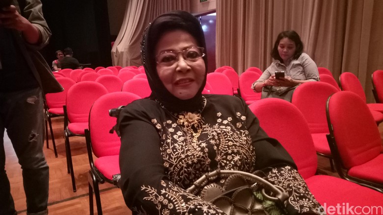 Berat Badan Turun Drastis, Waldjinah Membaik Meski Harus Berkursi Roda Berat Badan Turun Drastis, Waldjinah Membaik Meski Harus Berkursi Roda