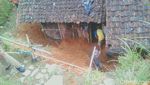 Penampakan Rumah Diterjang Longsor di Magelang