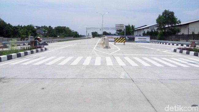 Jokowi Mau Turunkan Tarif Tol?