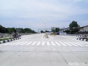 Pengusaha: Sopir Truk Istirahat di Rest Area Tol 2 Jam Diusir