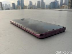 Unboxing Galaxy S9+ Lilac  Purple, Si Cantik yang Gahar