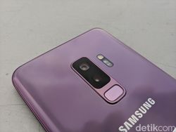 Unboxing Galaxy S9+ Lilac  Purple, Si Cantik yang Gahar