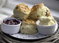 Begini Cara Makan Scone yang Benar Menurut Ratu Elizabeth II