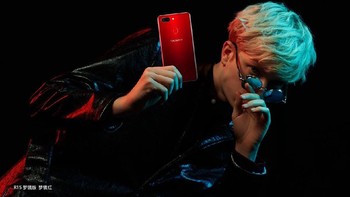 Oppo membuat ponsel barunya punya bentangan 6,28 inch dengan teknologi AMOLED dan resolusi Full HD+. Foto: Oppo