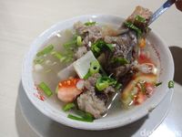 Sate Brebes: Slurp! Puas Jajan Sate, Sop dan Tongseng khas Brebes Racikan Pak Kursin