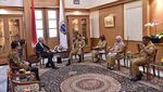 Foto: Obrolan Seru Anies dan Anggota Parlemen Inggris Lord Powell