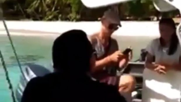 Begini Hebohnya Cekcok Rombongan DPRD dan Bule di Mentawai yang Viral