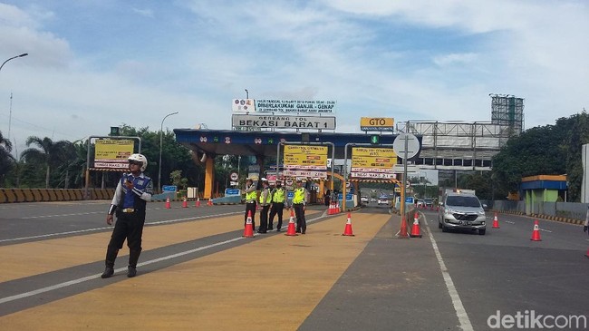  Ganjil  Genap  Tol  Jagorawi dan Tangerang Berlaku Pagi Ini 