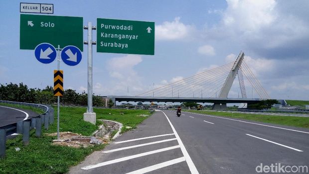 Molor Jalan Tol  Solo  Ngawi  Rampung April 2021