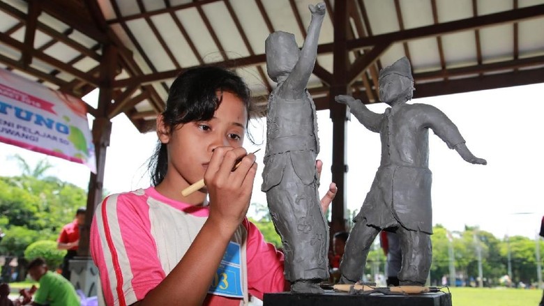 Antusiasnya Pelajar SD/MI Ikuti Pekan Seni Pelajar Banyuwangi Antusiasnya Pelajar SD/MI Ikuti Pekan Seni Pelajar Banyuwangi