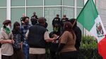 Foto: Kunjungan Trump ke Dinding Perbatasan Didemo Warga