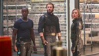 Avengers: Infinity War akan menjadi momen kembalinya Captain America. Tak sendiri, dari deretan potongan adegan yang beredar, War Machine hingga Black Widow ikut bergabung. Foto: (RussoBrothers IG)