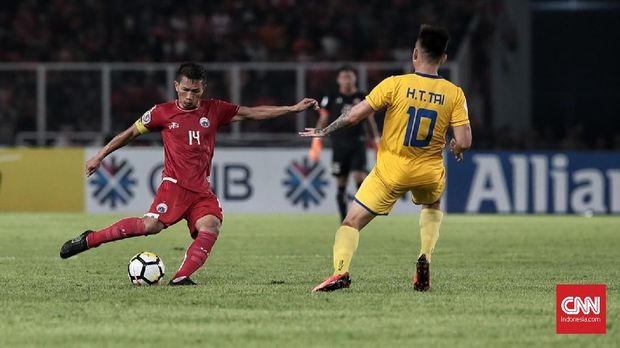 Song Lam Nghe An juga menelan kekalahan dari Persija Jakarta di Jakarta.