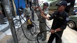 Kabel Semrawut di Jalan Margonda Depok Ditertibkan
