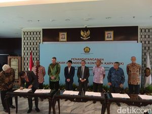 Jonan Teken Revisi Kontrak Karya 6 Perusahaan Tambang