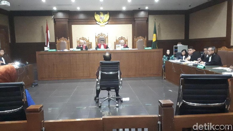 Sekda Sebut Bupati Rita Terima Rp 7 M dari Fee Proyek 2010-2016 Sekda Sebut Bupati Rita Terima Rp 7 M dari Fee Proyek 2010-2016