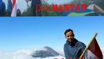 Senyum Dulu Pagi Ini, Lihat Meme Kocak Pendaki Gunung