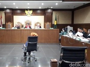 Jaksa Tanya Saksi soal Bupati Rita Diberi Rp 6 M untuk Izin Sawit