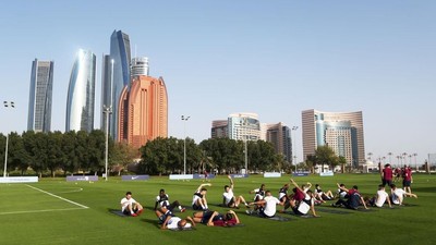 Latihan Santai City di Bawah Hangatnya Matahari Abu Dhabi