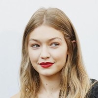 Tampilan Gigi Hadid beberapa tahun lalu. Semakin cantik meski tidak ber-makeup tebal. Foto: Getty Images