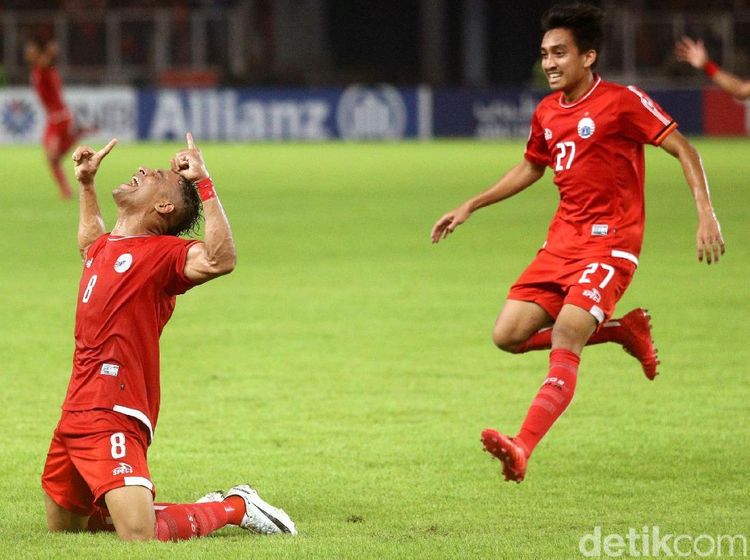 Foto: Macan Kemayoran Terkam Song Lam Nghe An