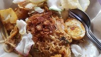 @yuli.pricilla mengunggah foto sepiring ketoprak. Tak dipadu dengan telur dadar, namun ini ditambahkan dengan telur rebus. Sama enaknya! Foto: Instagram @yuli.pricilla.