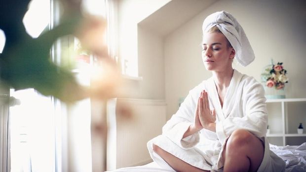 Meditasi bisa membantu.