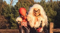 Keduanya pun merayakan dua tahun mereka berpacaran sekaligus perayaan Hallowen dengan kostum superhero. Dok. Instagram