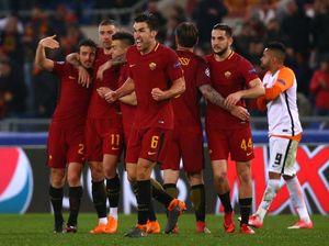 Totti Yakin Roma Bisa Sulitkan Barca
