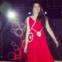 Pada 2013, saya melanjutkan impian menjadi ratu kecantikan saya dan mengikuti kontes provinsi. Lalu terjadilah mimpi terburuk saya. Saya dikritik di media sosial karena terlalu gemuk untuk menjadi ratu kecantikan. Harus saya akui itu hampir menghancurkanku, tambahnya. Foto: Instagram