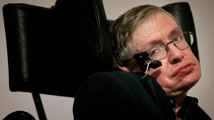Stephen Hawking meramal akan ada manusia super di masa depan, Ternyata ada satu tanda yang mungkin bisa benar-benar mewujudkan prediksinyta itu. Foto: pool Stephen Hawking meramal akan ada manusia super di masa depan, Ternyata ada satu tanda yang mungkin bisa benar-benar mewujudkan prediksinyta itu. Foto: pool