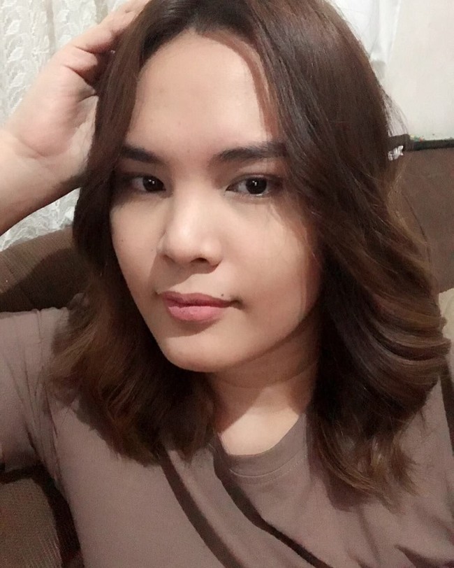 Saya berhenti menargetkan untuk meraih mahkota itu. Saya melanjutkan hidup saya, mendapatkan pekerjaan di sebuah perusahaan ritel dan bahkan memulai bisnis sendiri, ungkap Rosantonette. Foto: Instagram