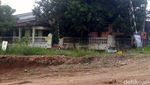 Masih Sengketa, Rumah Ini Mejeng di Tengah Tol Batang-Semarang