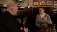 Anak bungsu Stephen Hawking, Timothy pernah buka-bukaan dalam wawancara langka dengan BBC. Timothy bicara soal penyakit syaraf sang ayah yang membuatnya kesulitan untu berinteraksi (Foto: Pool)