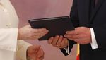 Momen Angela Merkel Kembali Terpilih Sebagai Kanselir Jerman