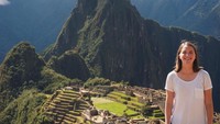 Nama gadis ini adalah Taylor Demonbreun. Dia berambisi memecahkan rekor dunia sebagai traveler termuda dan tercepat keliling dunia. Ini saat dia di Machu Pichuu, Peru (trekwithtaylor/Instagram)