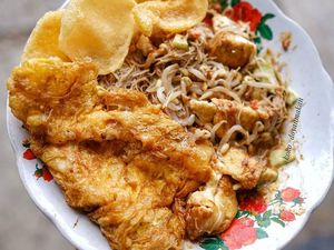 Biar Hemat,10 Netizen Ini Pilih Makan Siang dengan Ketoprak!