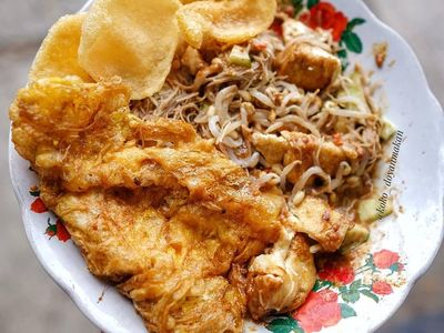 Biar Hemat,10 Netizen Ini Pilih Makan Siang dengan Ketoprak!