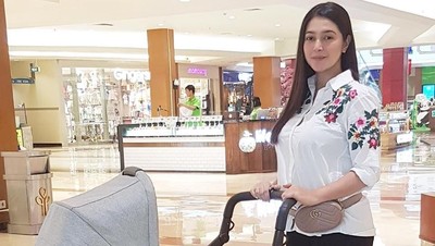 Deretan Stroller Mewah Anak Artis Indonesia, Ada Seharga DP Mobil