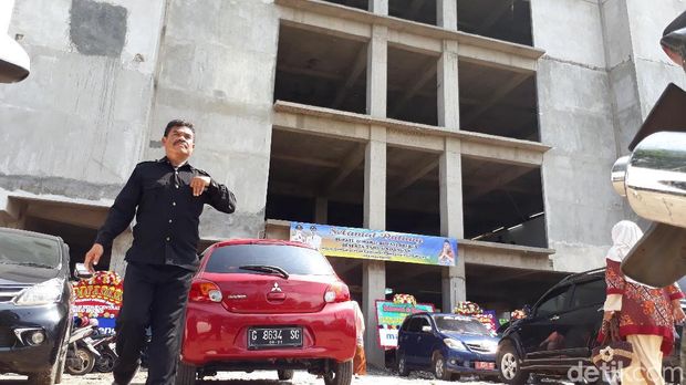 Kurang Dana, Lantai 1 Hingga 4 RSUD Brebes Dibiarkan Kosong