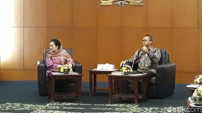 Meme Politik: Tarik Menarik Haluan Negara di Amandemen UUD 1945