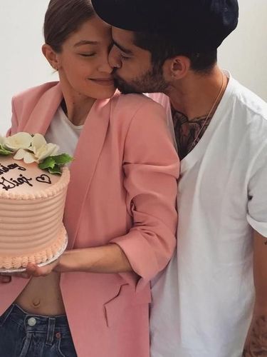 Sebelum Putus, Zayn Malik Berencana Mencintai Gigi Hadid Seumur Hidup