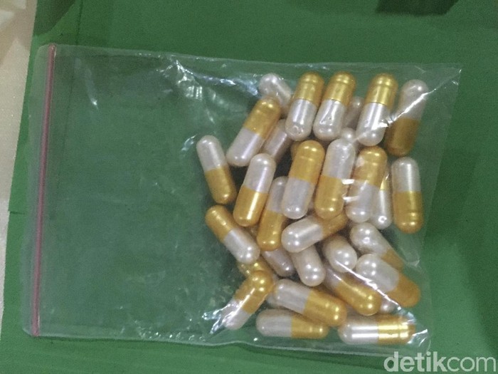 Foto: Narkoba jenis baru, pentylone. (Arief-detikcom) Foto: Narkoba jenis baru, pentylone. (Arief-detikcom)