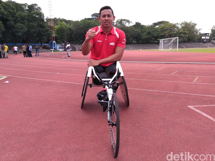 Atlet balap kursi roda, Jaenal Aripin