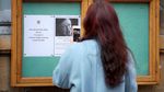Bendera Setengah Tiang untuk Mendiang Stephen Hawking