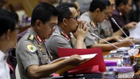 Tito Karnavian juga memaparkan masalah isu penyerangan ulama kepada Komisi III DPR. Tito menegaskan pihaknya tengah menanganai isu tersebut secara proaktif.