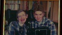 Potret Stephen Hawking bersama anaknya (Foto: Pool)