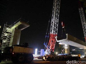 Jawab JK, Adhi Karya Jelaskan Kenapa LRT Dibangun Melayang di Tol