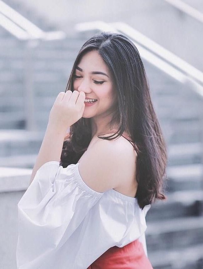Paras wajah Nabila yang cantik tak bikin para pria bosan untuk melihatnya. Foto: Instagram